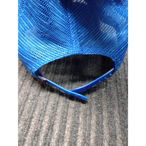 Patagonia P6 Logo Trucker Snapback Hat White Red - Picture 4 of 6